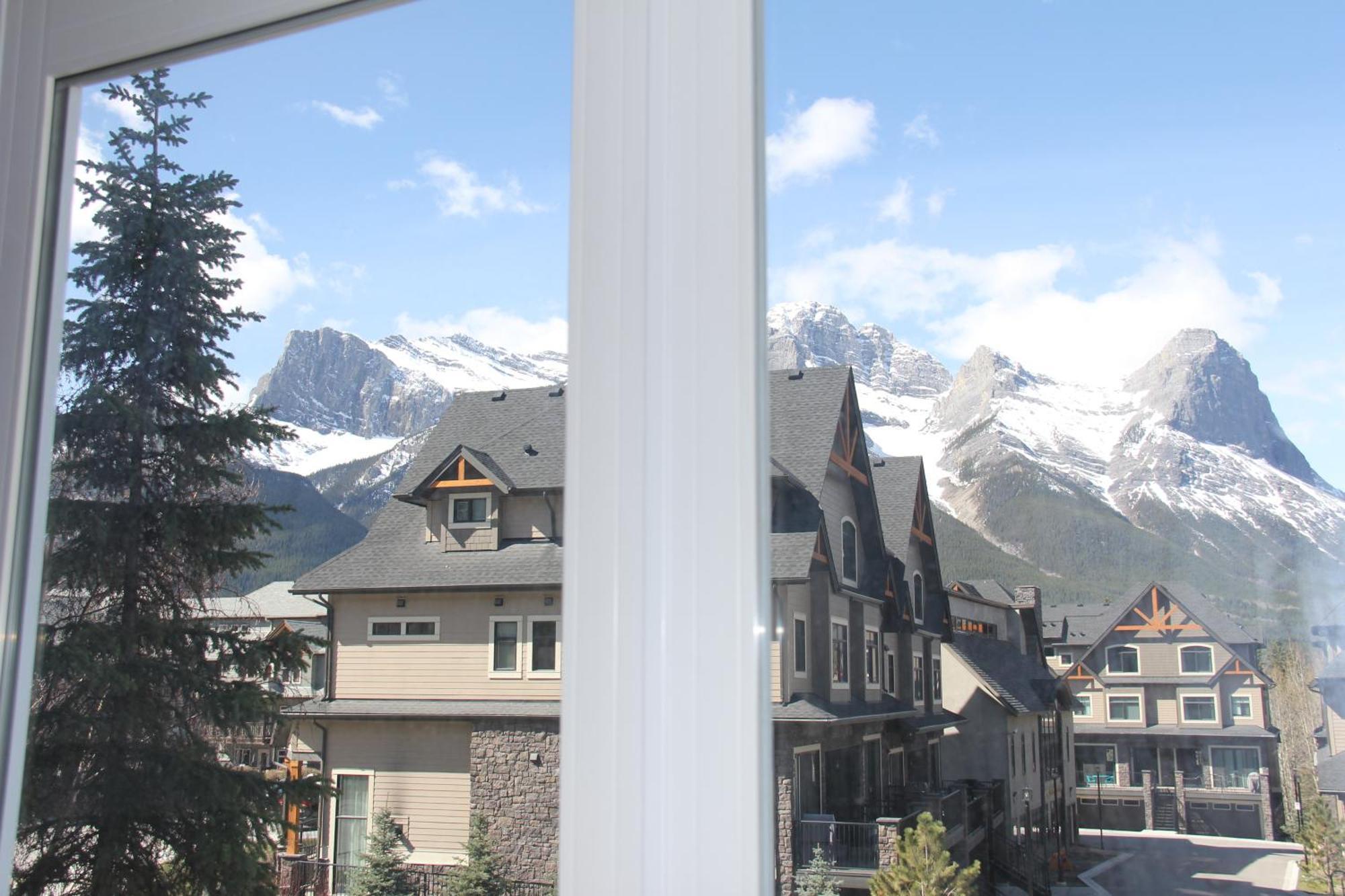 Windtower Lodge - Canmore Buitenkant foto